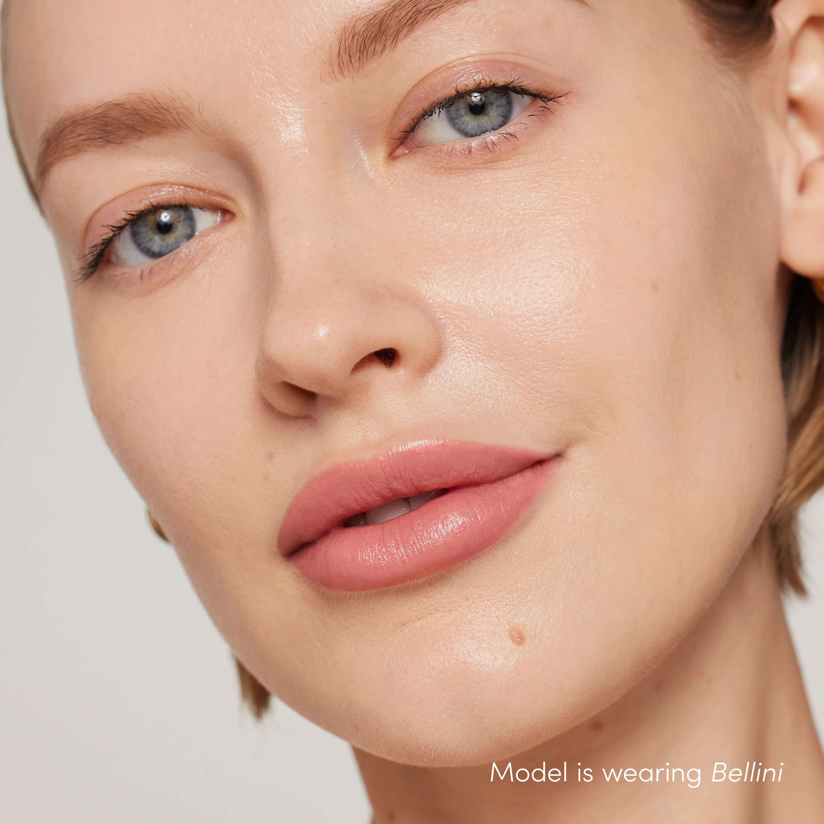 ColorLuxe Hydrating Cream Lipstick - Image 39