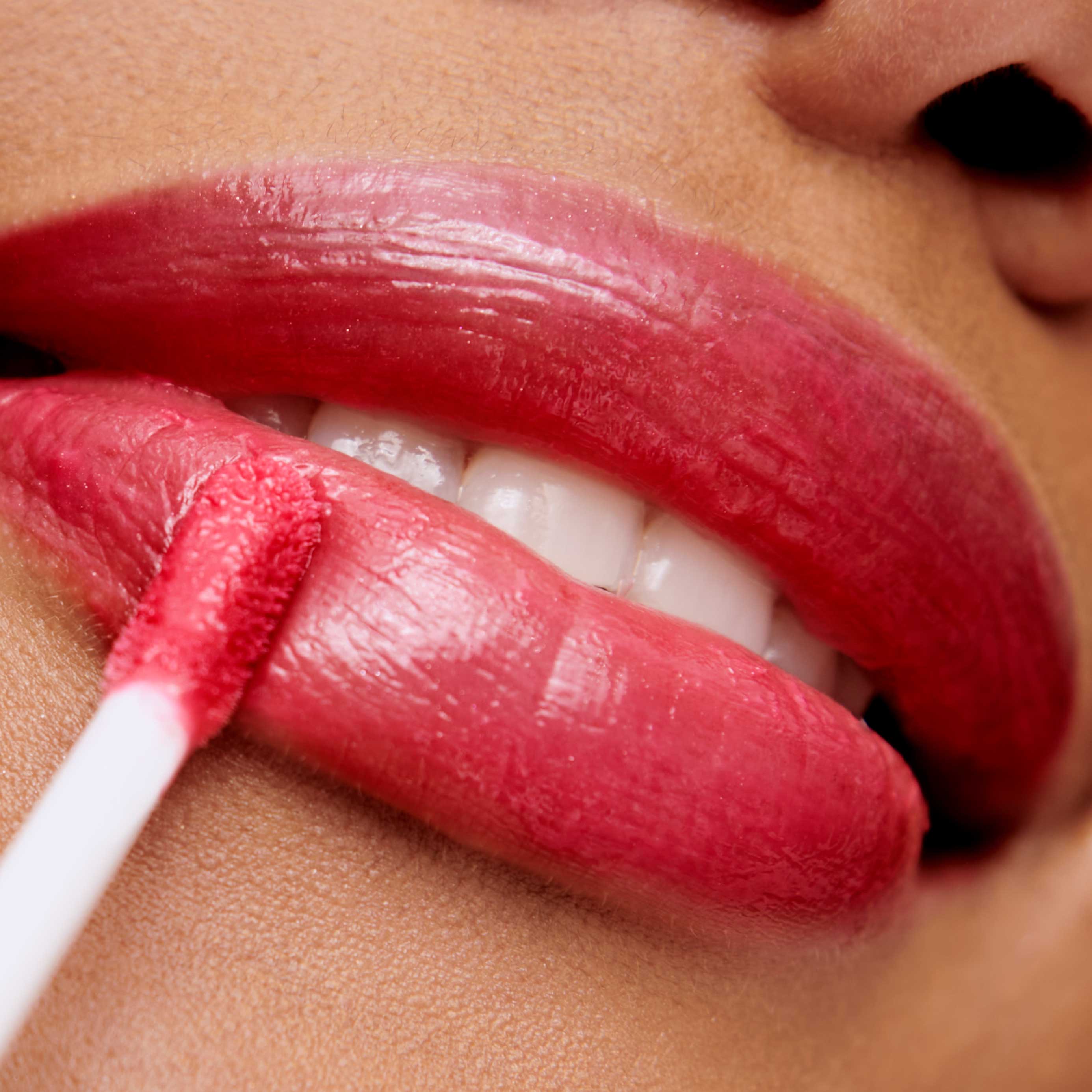 HydroPure™ Hyaluronic Acid Lip Gloss - Image 27