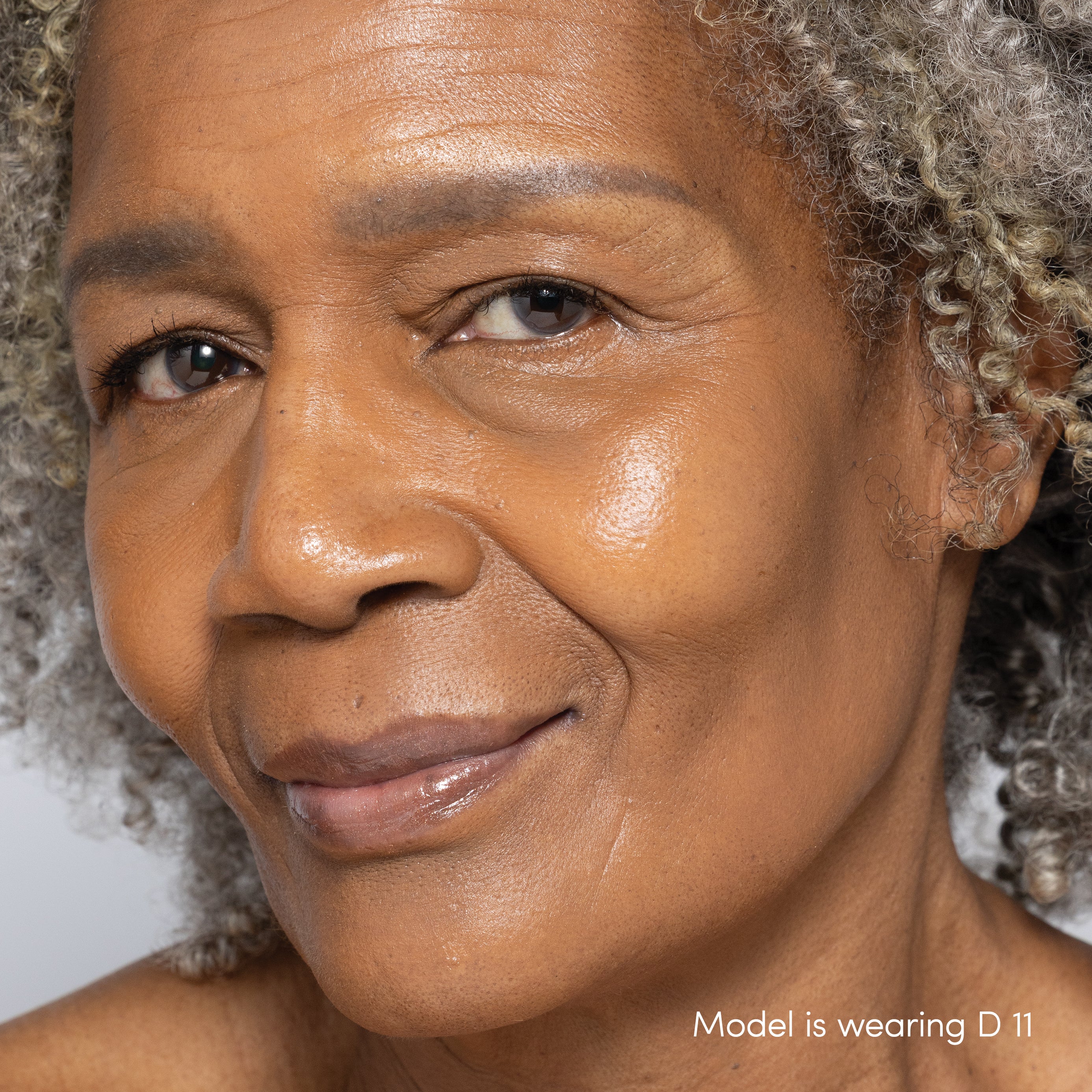Skintuition Brightening Under Eye Concealer with Active Peptide Complex - Image 57