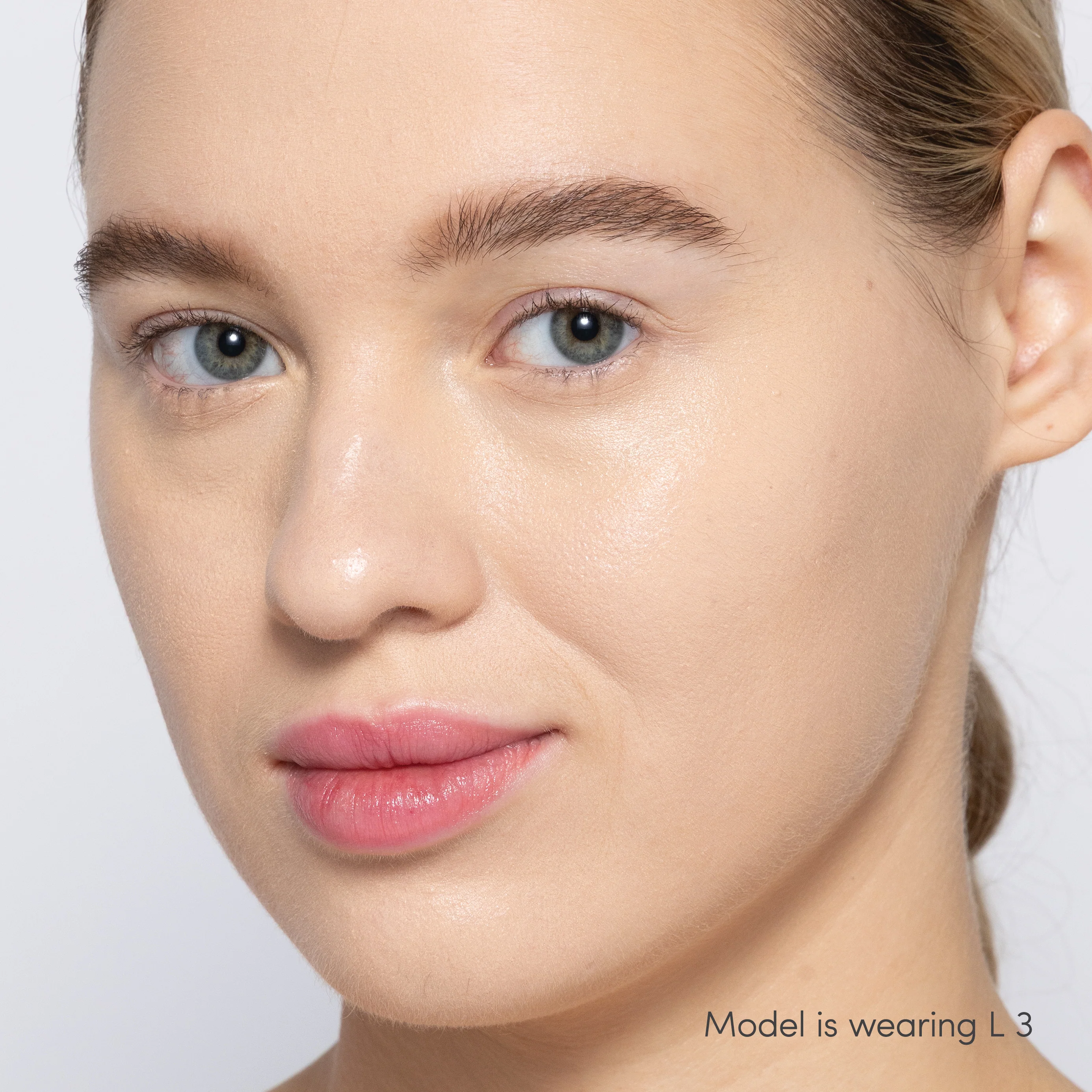 Skintuition Brightening Under Eye Concealer with Active Peptide Complex - Image 62